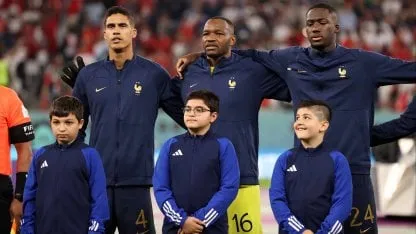 Varane y Konaté Varane y Konaté