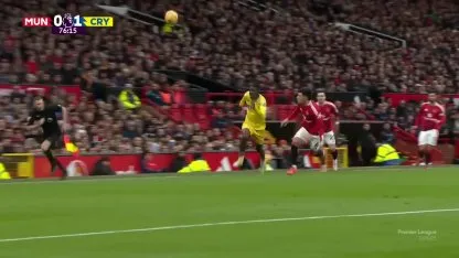 El momento de la lesión de Lisandro Martínez contra Crystal Palace El momento de la lesión de Lisandro Martínez contra Crystal Palace
