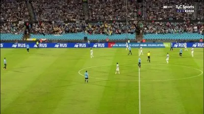 Argentina y Uruguay ya juegan en el Centenario Argentina y Uruguay ya juegan en el Centenario