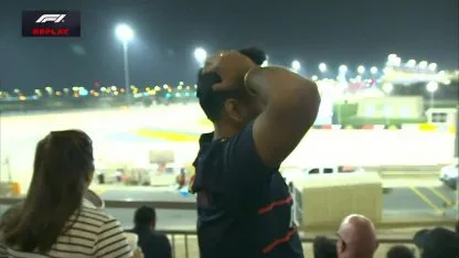 Problemas en el auto de Verstappen en la Q1 de Bahrein Problemas en el auto de Verstappen en la Q1 de Bahrein