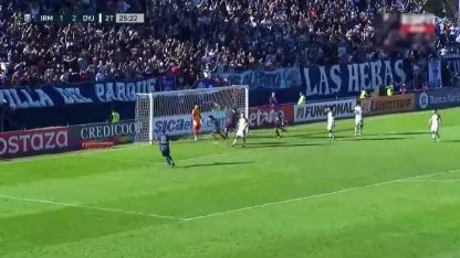 Independiente (R) le empató a Defensa con este gol de Sartori. Ahora, el Halcón se queda fuera de los playoffs. Independiente (R) le empató a Defensa con este gol de Sartori. Ahora, el Halcón se queda fuera de los playoffs.