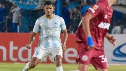 Adrián Sánchez, con asistencia perfecta en Atlético Tucumán y el particular elogio de Pusineri