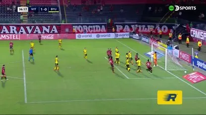 Error de Defensa y gol de Vitoria Error de Defensa y gol de Vitoria