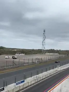 Franco Colapinto en Zandvoort durante los test de este miércoles (Video: @AshnaBeek) Franco Colapinto en Zandvoort durante los test de este miércoles (Video: @AshnaBeek)